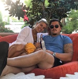 Meet your Posher, Charles